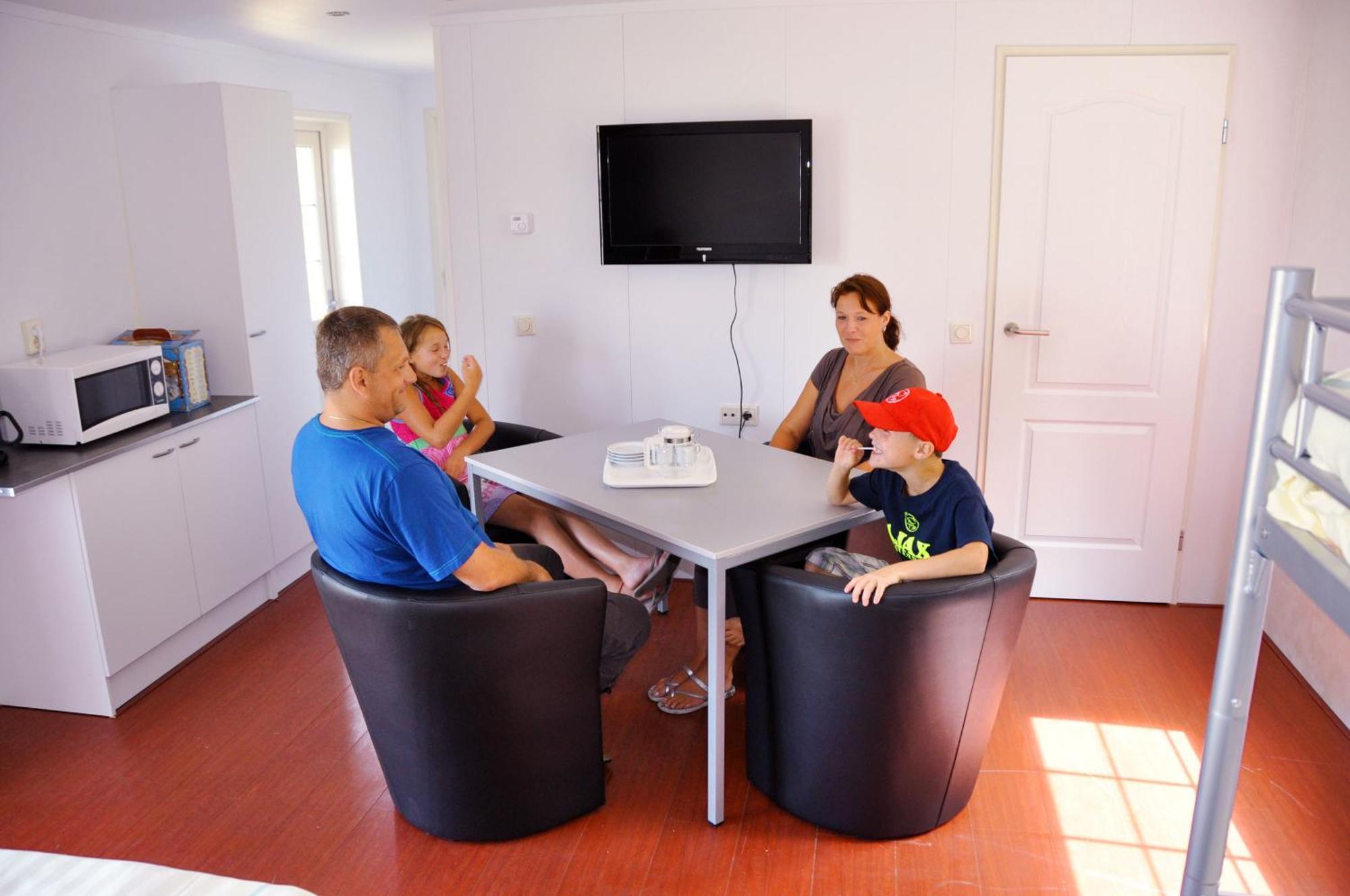 Oostappen Vakantiepark Prinsenmeer Bv Asten Exterior foto