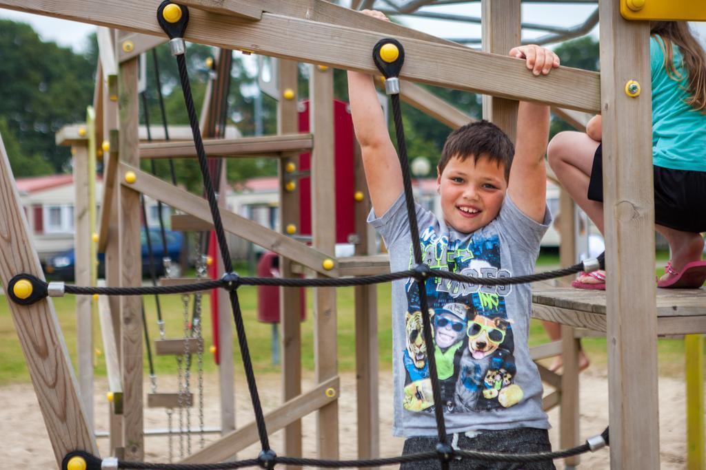 Oostappen Vakantiepark Prinsenmeer Bv Asten Exterior foto